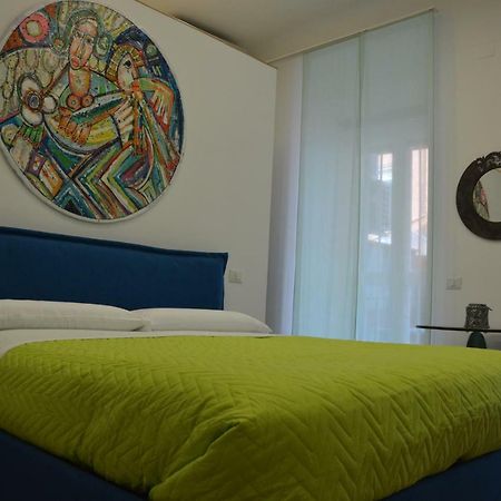 Dimora Megaride Bed & Breakfast Наполи Екстериор снимка