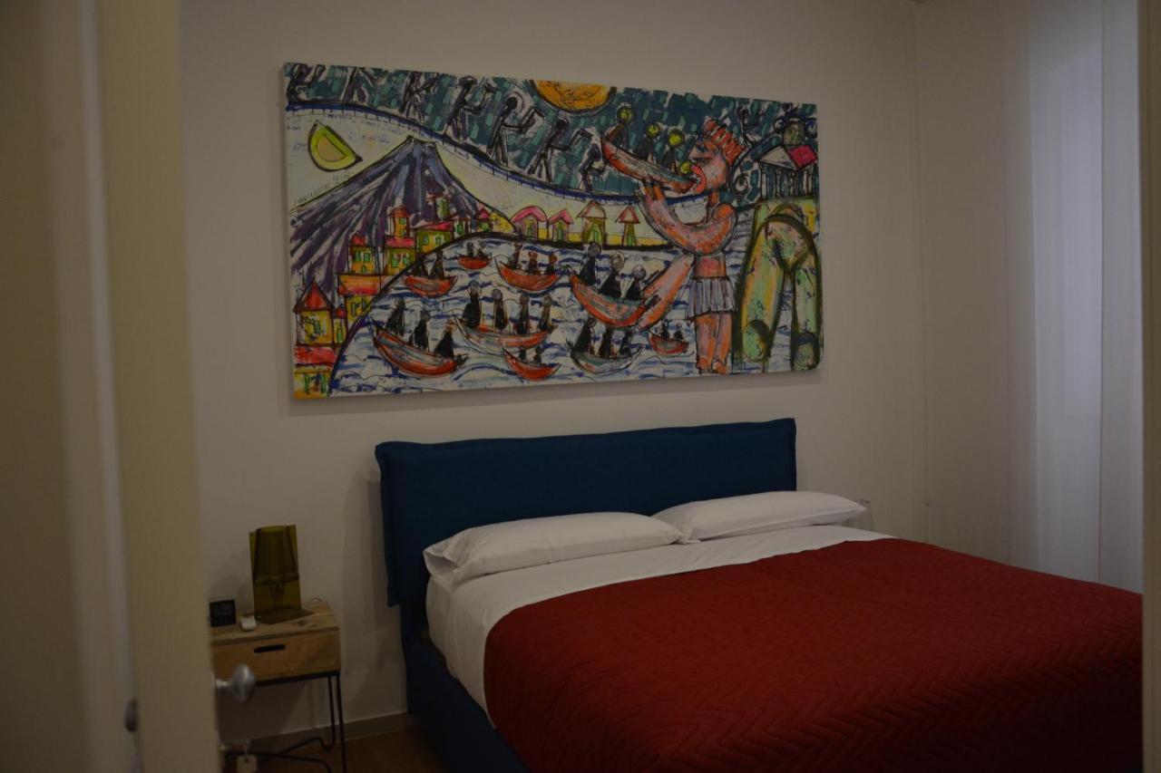 Dimora Megaride Bed & Breakfast Наполи Екстериор снимка